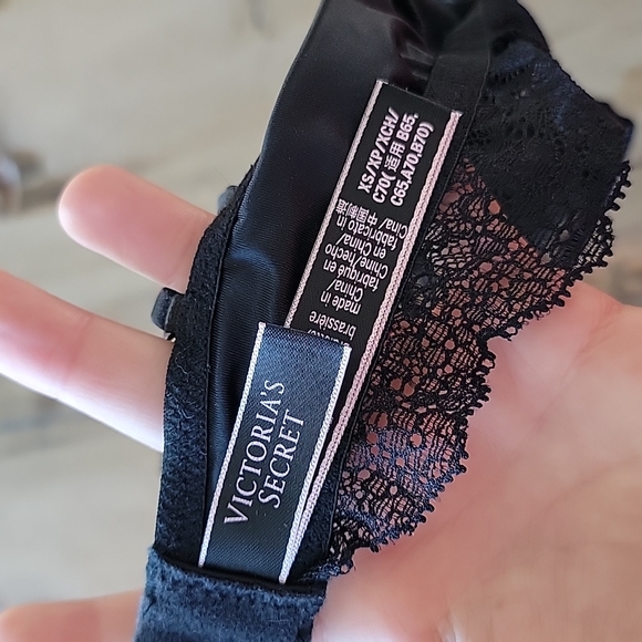 Victoria's Secret Bralette Bundle - Picture 13 of 13